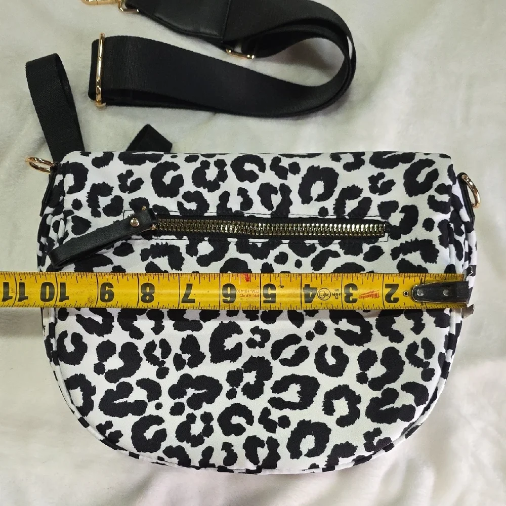 🐆 Ampere Creations Black and White Leopard Print Crossbody Bag Gold Chunky 🐆